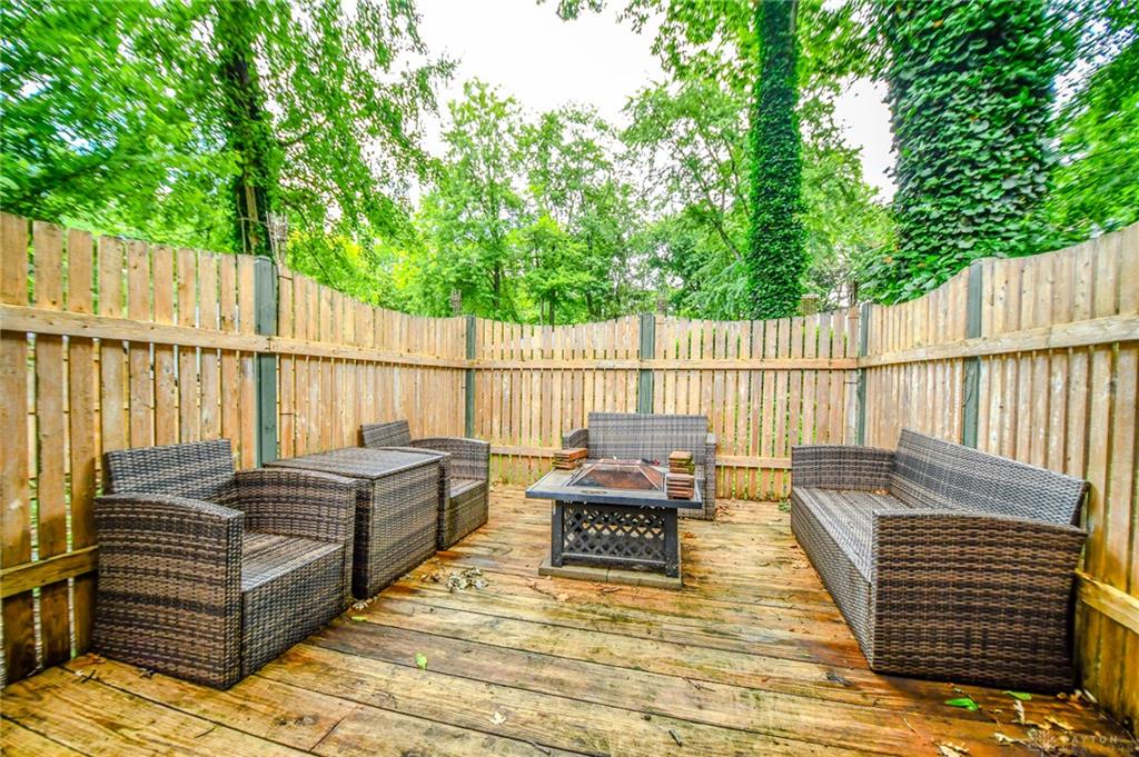2425 Westlawn Property Photo 41