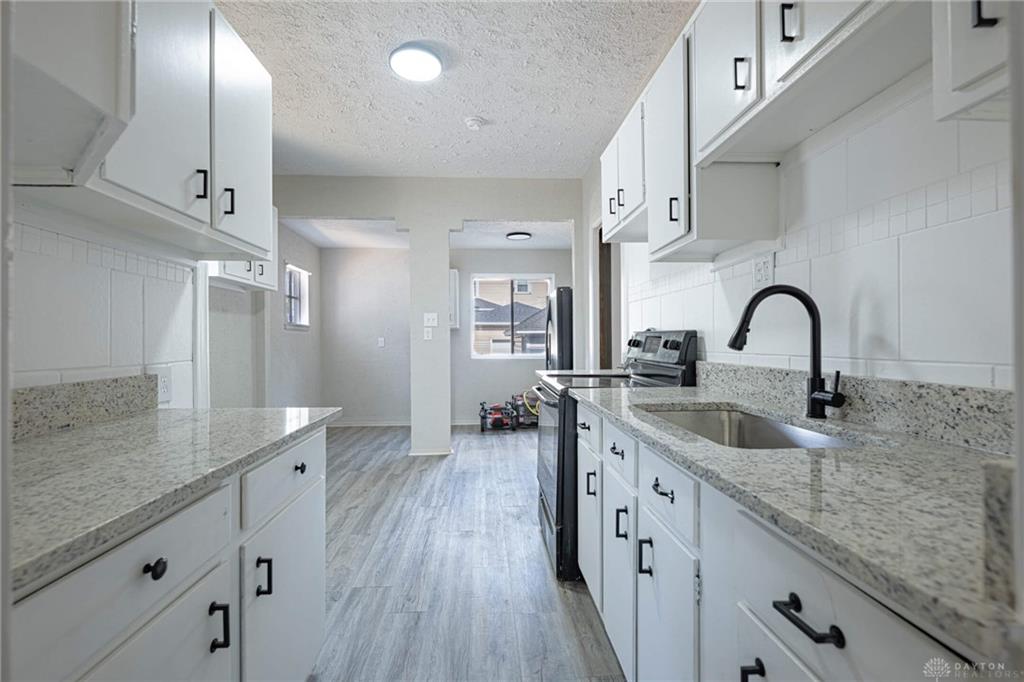 636 Wilfred Property Photo 11