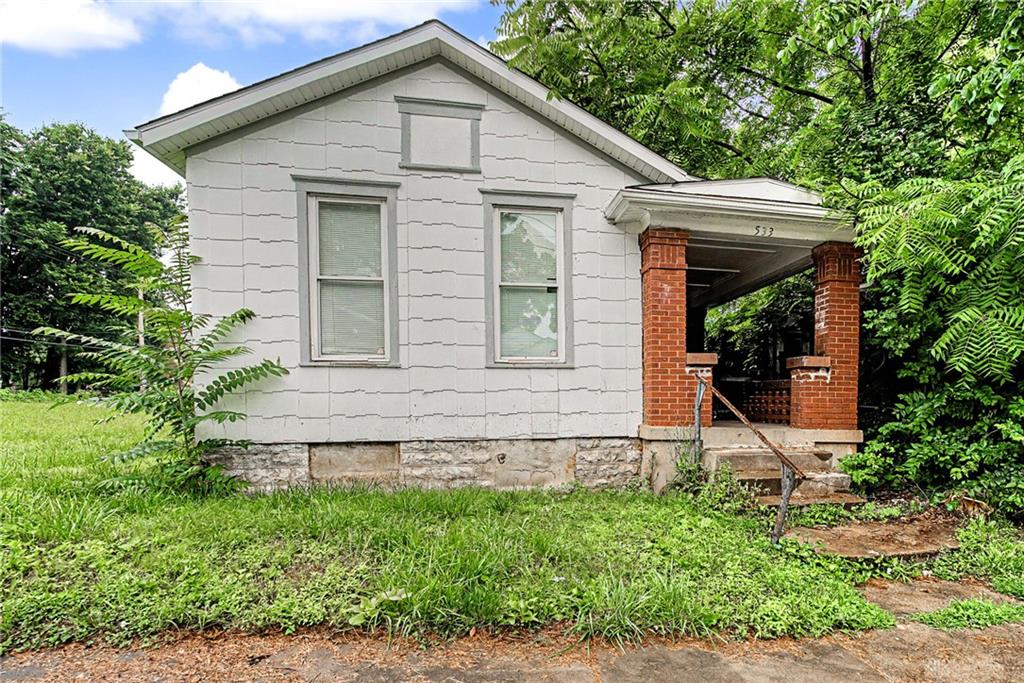 533 Parrot Property Photo 1