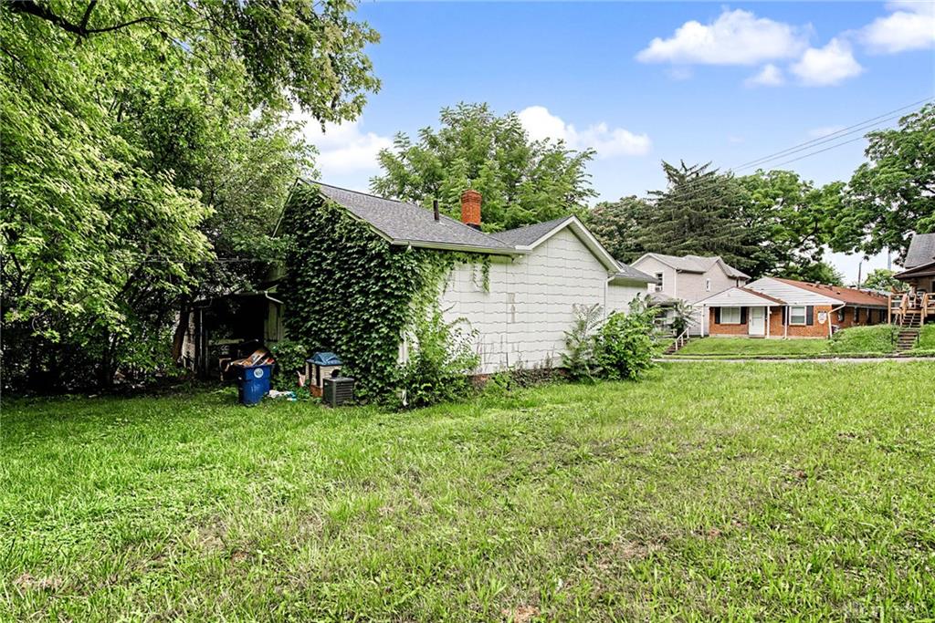 533 Parrot Property Photo 2