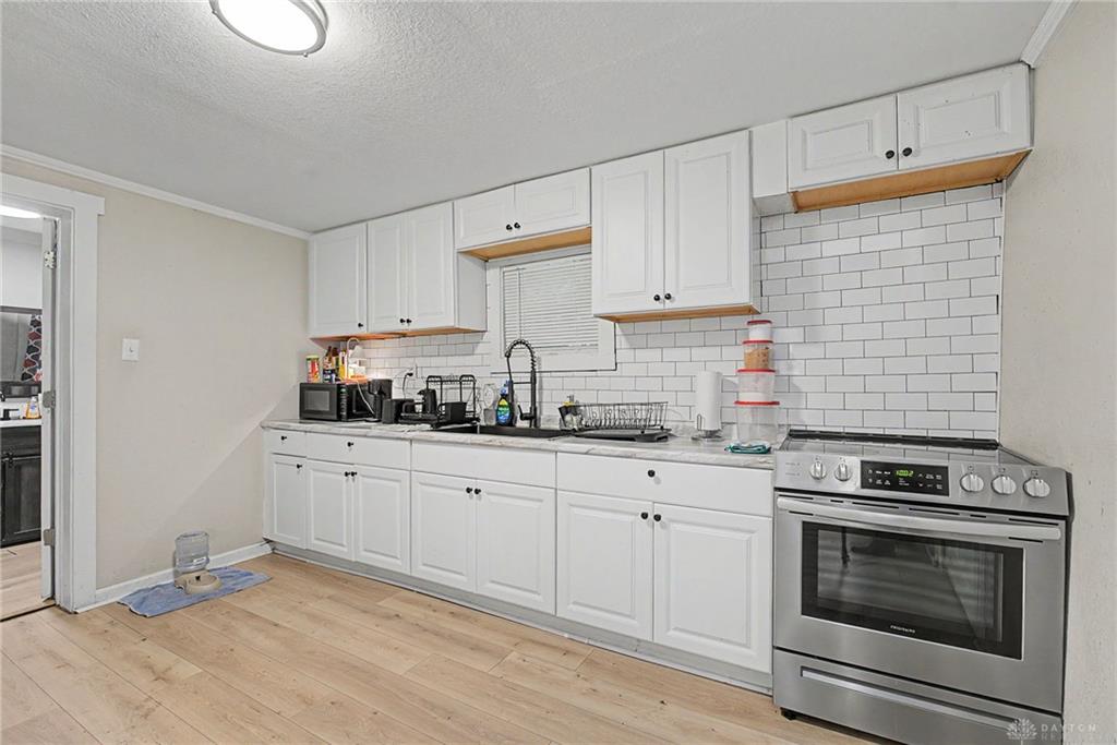 533 Parrot Property Photo 6