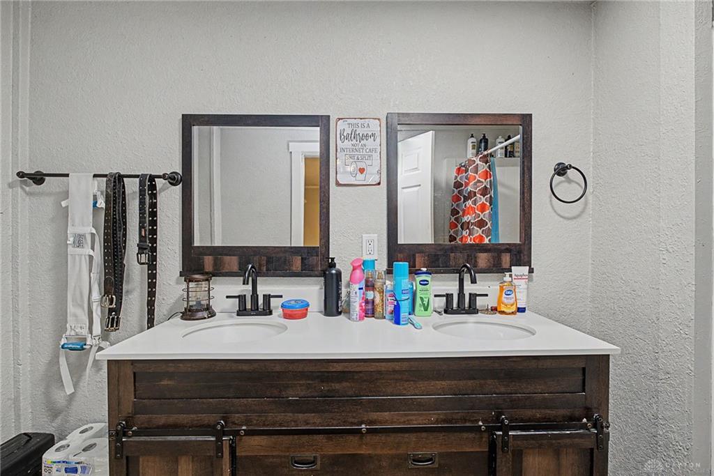 533 Parrot Property Photo 11