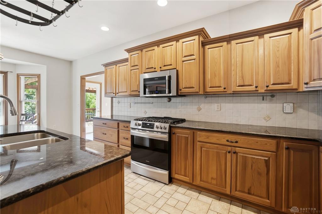 1424 Cole Property Photo 24