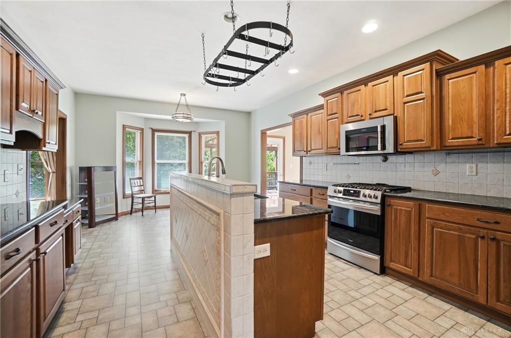 1424 Cole Property Photo 25