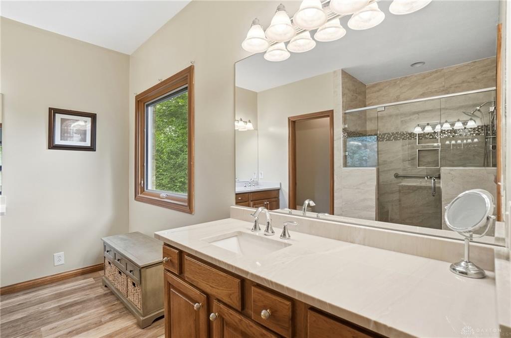 1424 Cole Property Photo 34