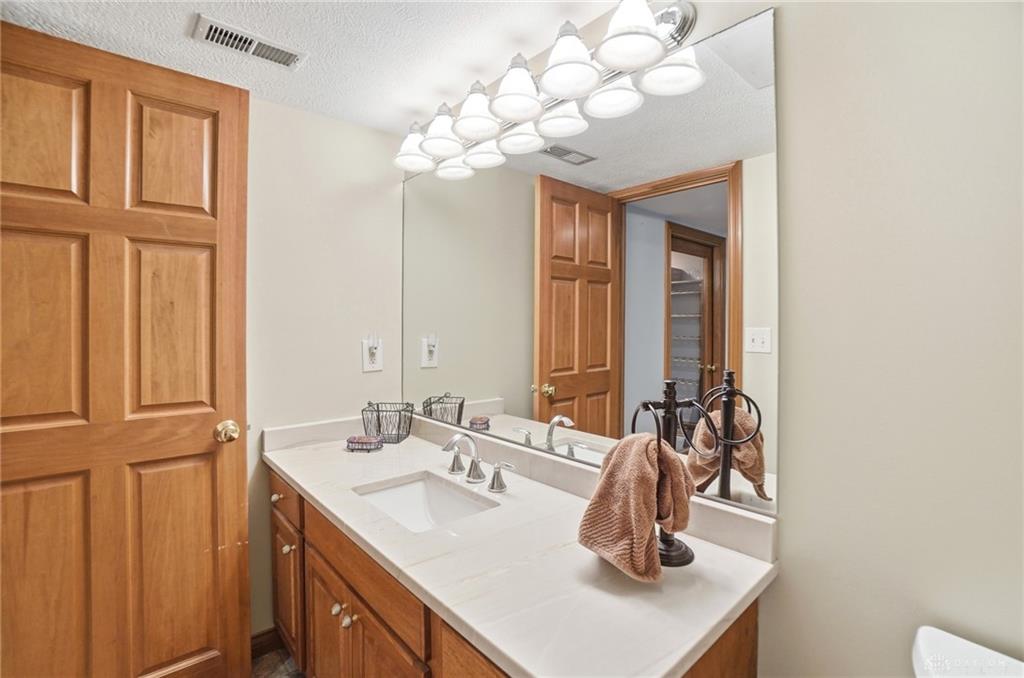 1424 Cole Property Photo 59