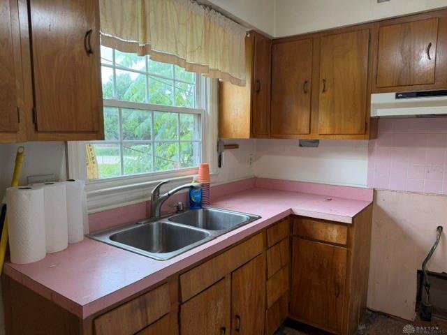 226 Hardacre Property Photo 9