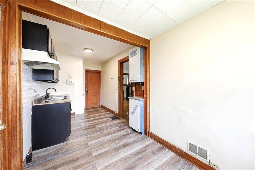 39 Cliff Property Photo 13