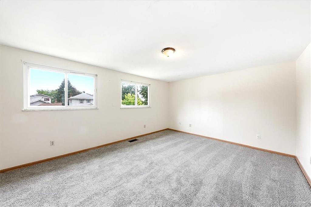 39 Cliff Property Photo 16