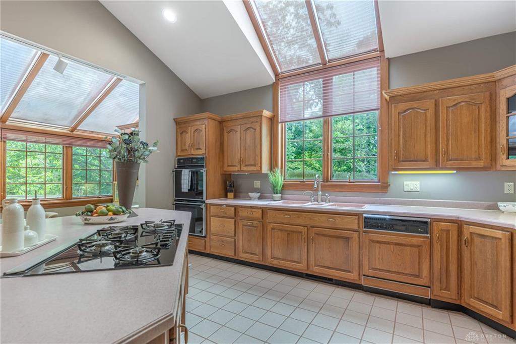 514 Shambord Property Photo 14