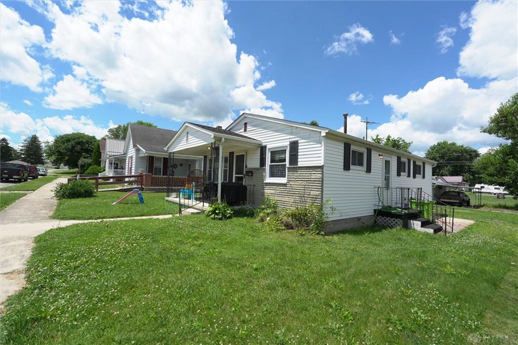 615 Mckell Property Photo 3
