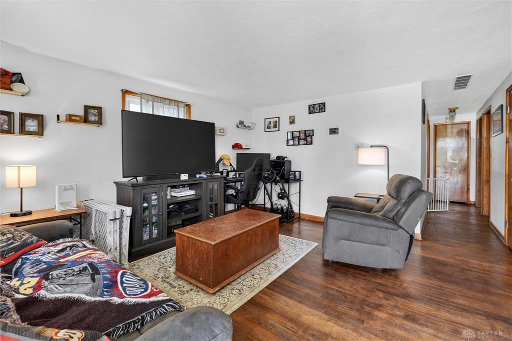615 Mckell Property Photo 5