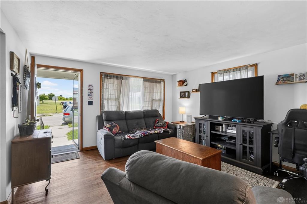 615 Mckell Property Photo 6