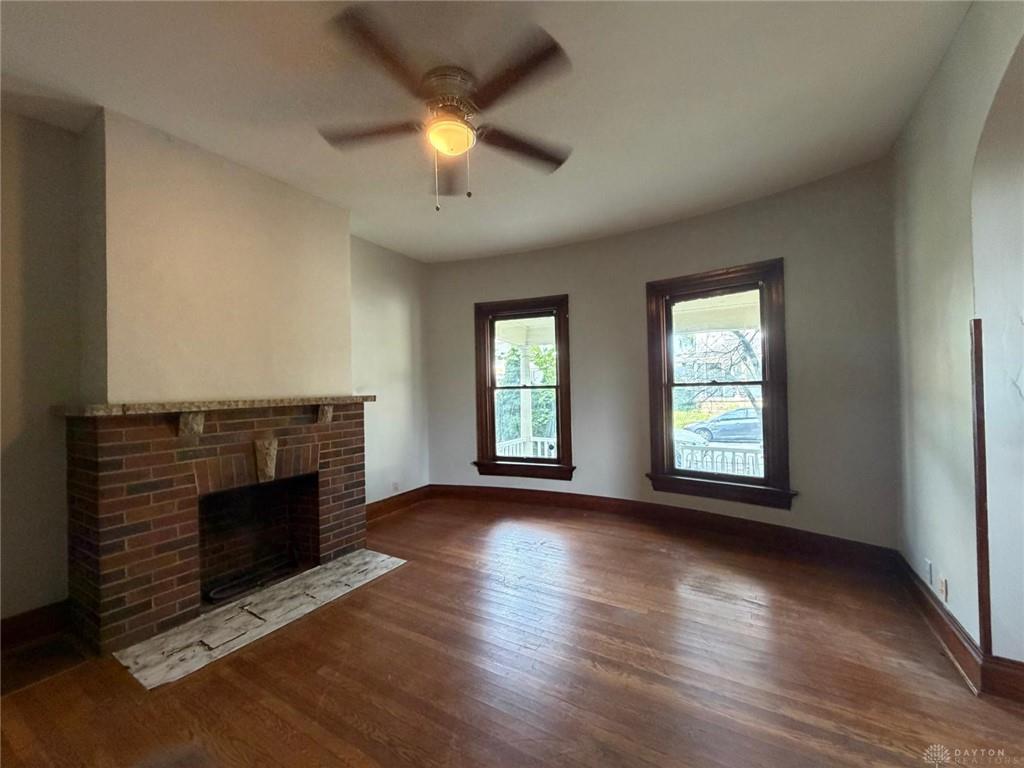 23 E Parkwood Property Photo 8