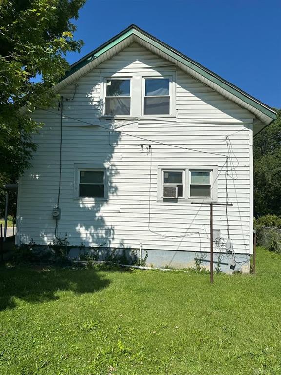 900 Crestmore Property Photo 5