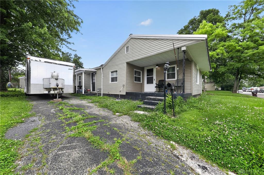 1005 Aukerman Property Photo 27