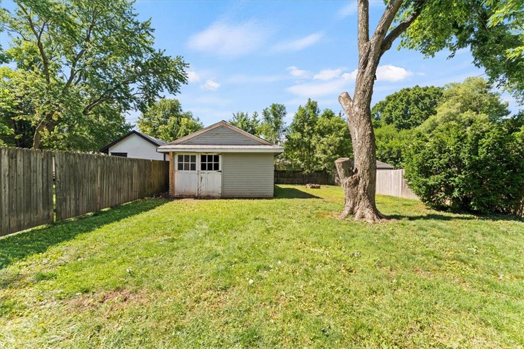 2212 Arlington Property Photo 34