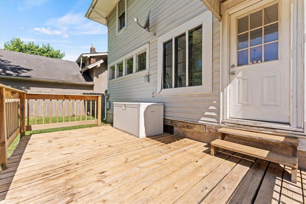 2212 Arlington Property Photo 37