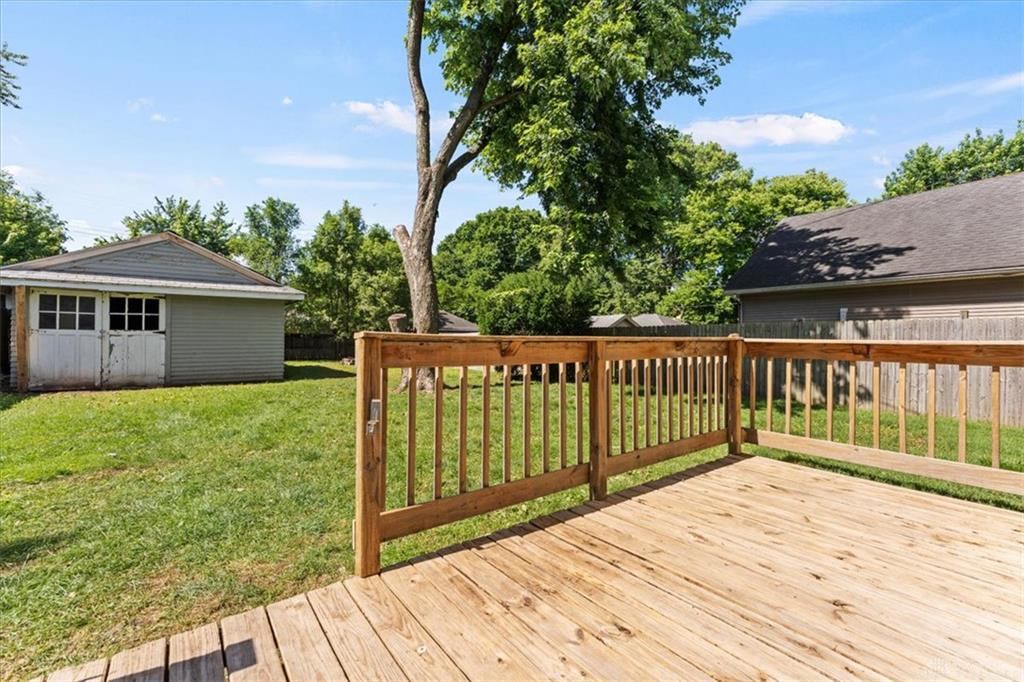 2212 Arlington Property Photo 38