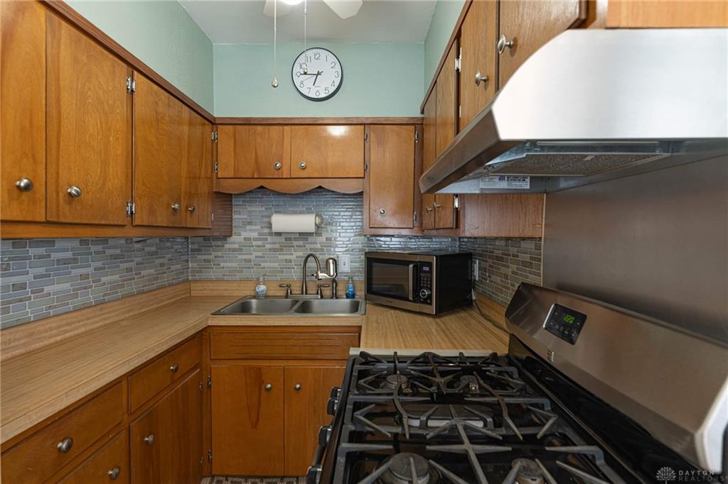 1714 Rosemont Property Photo 12
