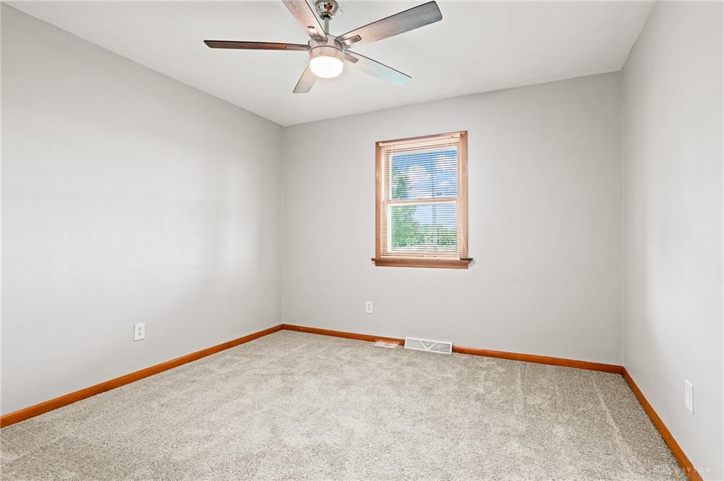 535 Barnhart Property Photo 28