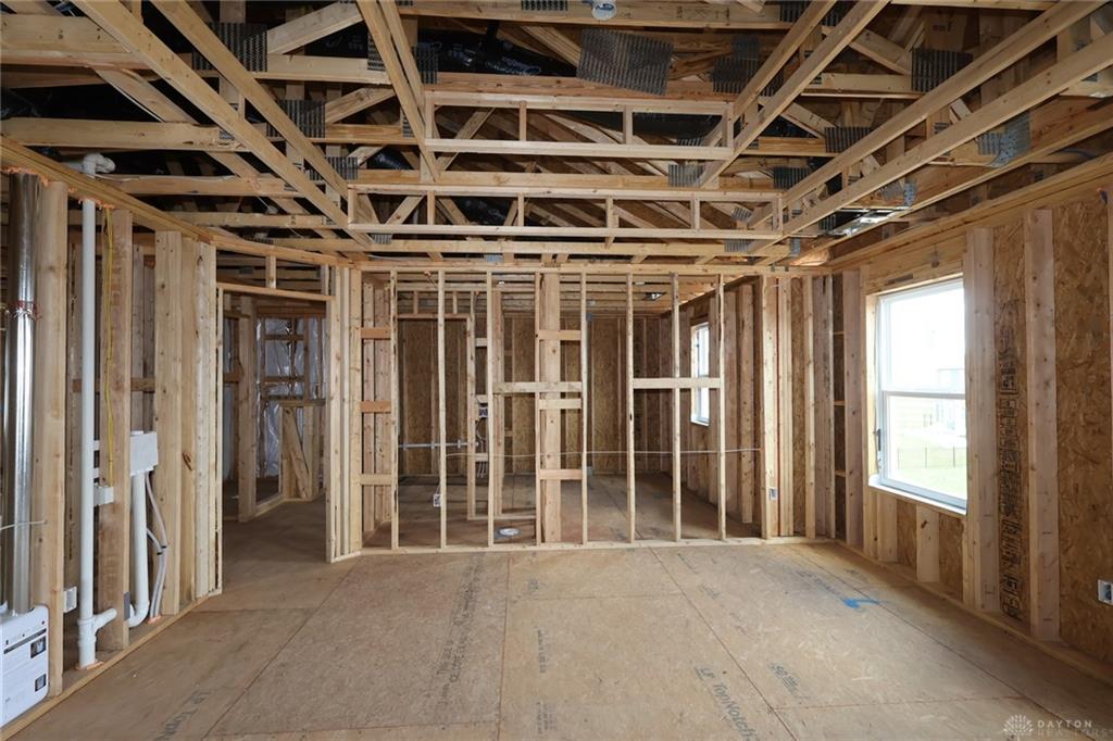 586 Goldfinch Property Photo 13