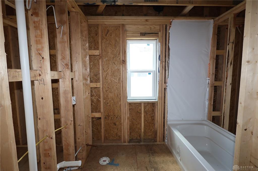 586 Goldfinch Property Photo 14