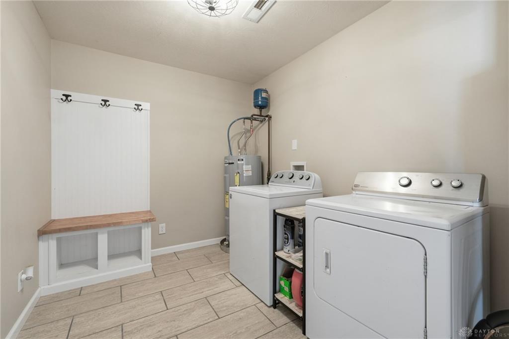 5887 Farmers B Property Photo 23