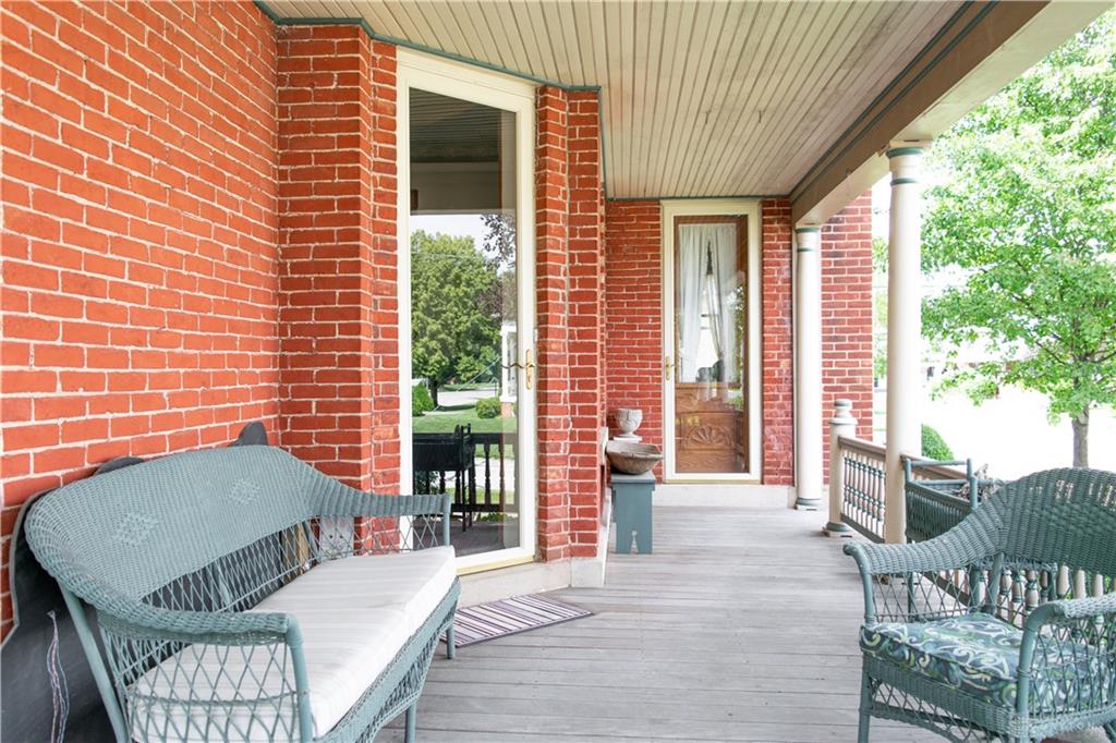 113 E South Property Photo 3