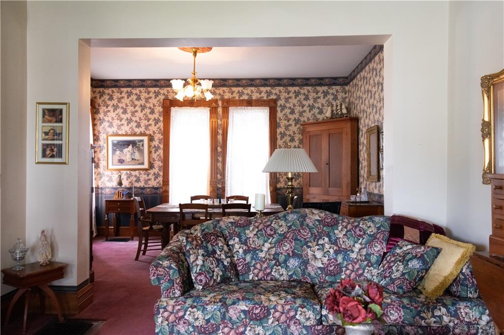 113 E South Property Photo 37