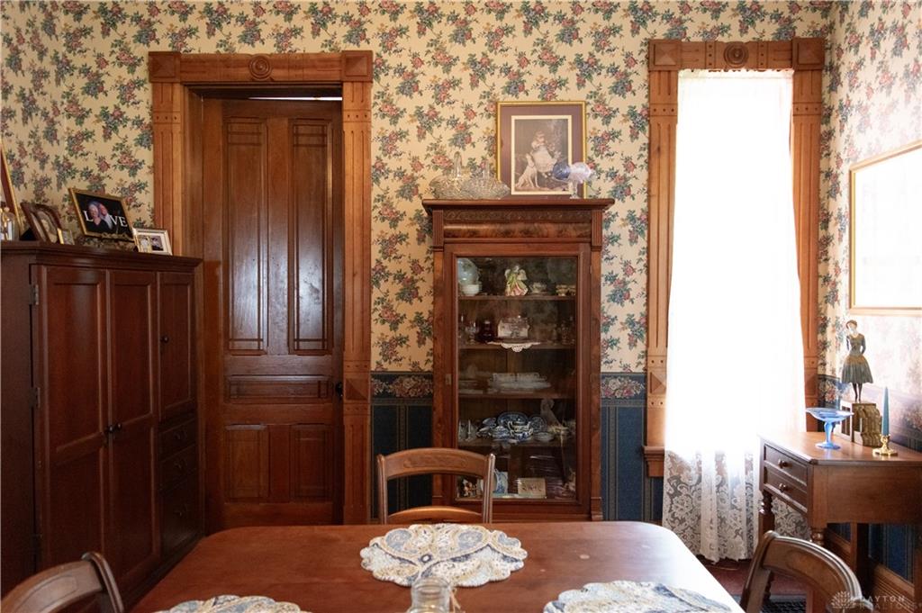 113 E South Property Photo 40