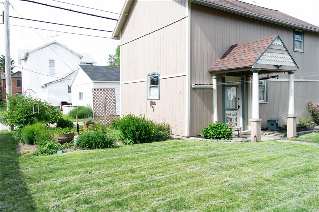113 E South Property Photo 52