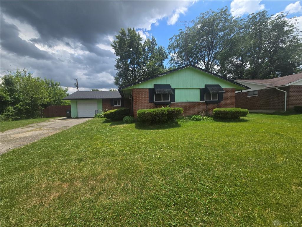 816 Mapleside Property Photo 4