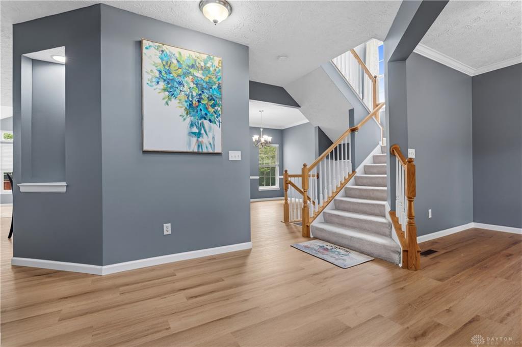 9120 Surrey Gate Property Photo 12