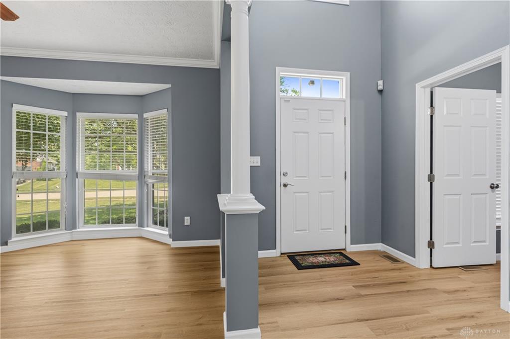 9120 Surrey Gate Property Photo 14