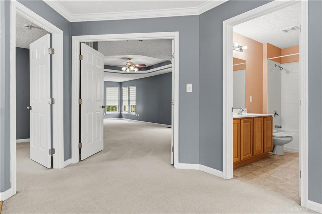 9120 Surrey Gate Property Photo 20