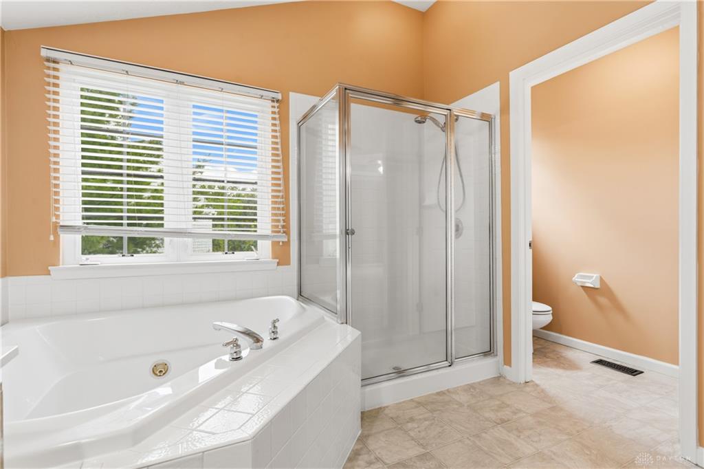 9120 Surrey Gate Property Photo 29