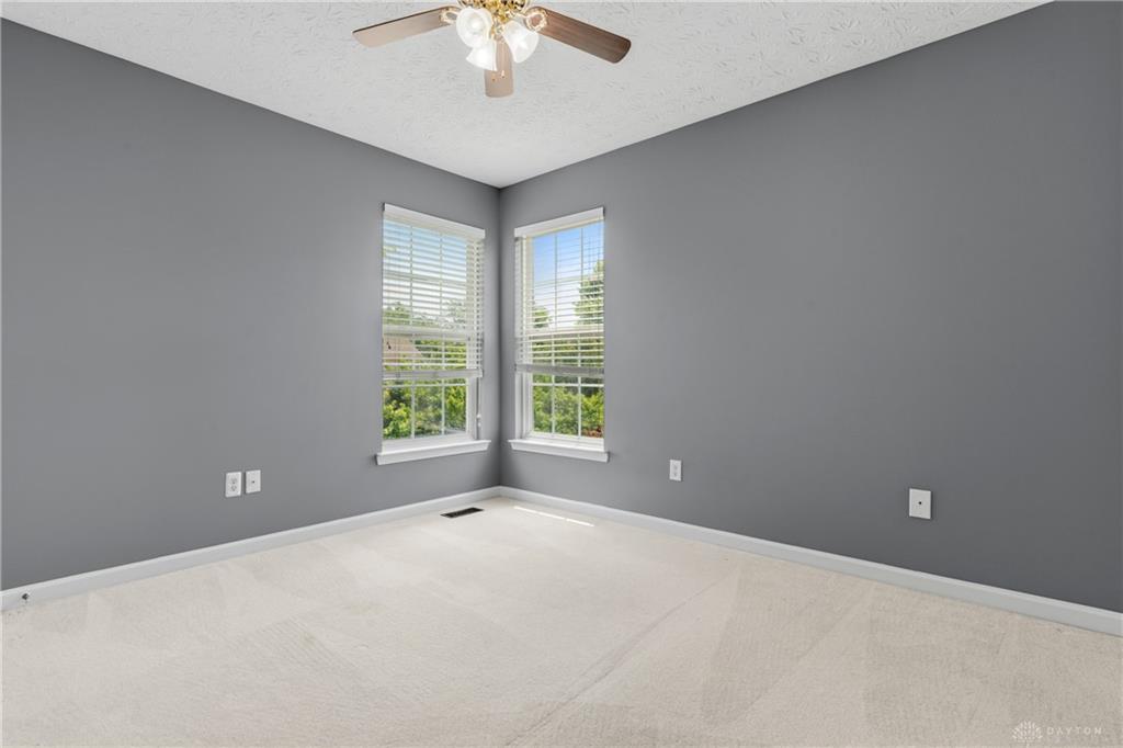 9120 Surrey Gate Property Photo 34