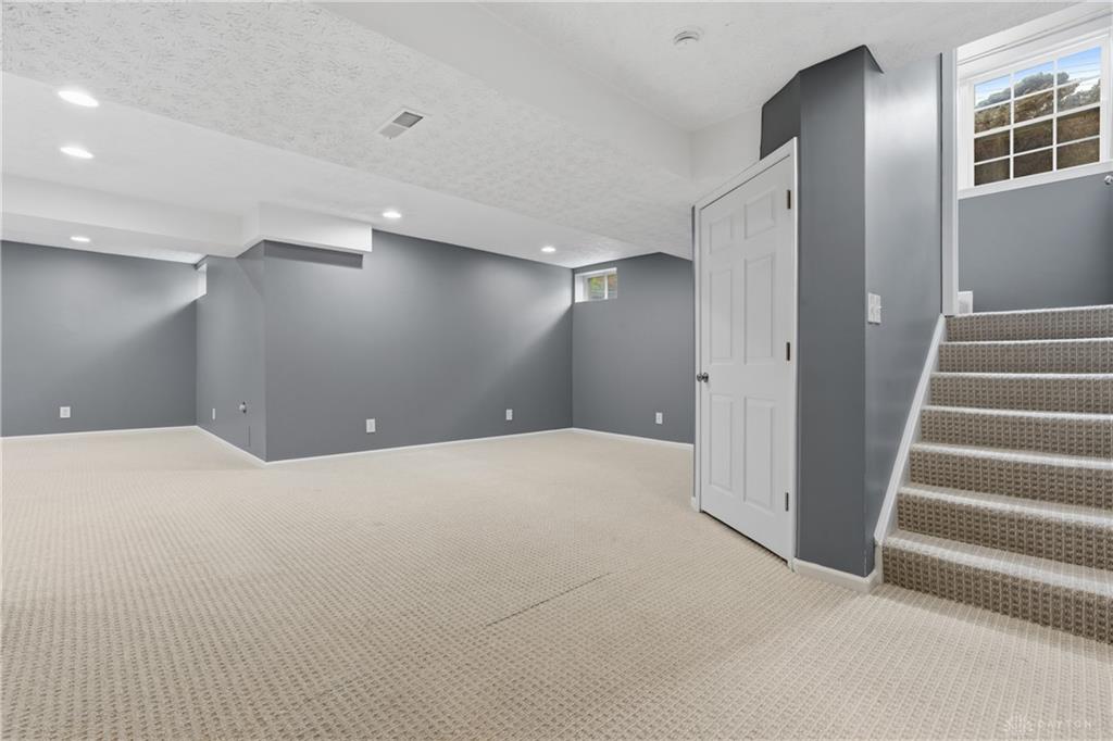 9120 Surrey Gate Property Photo 37