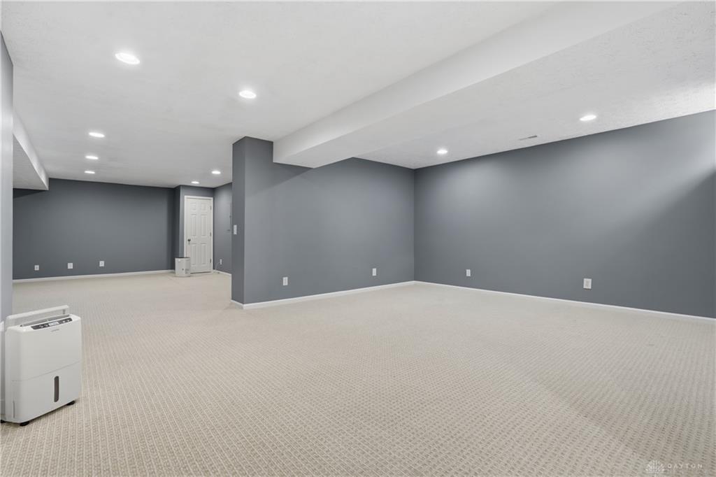 9120 Surrey Gate Property Photo 39