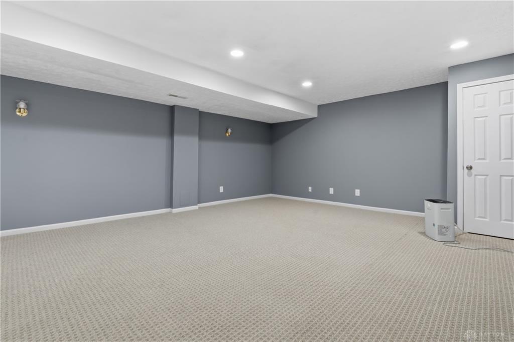 9120 Surrey Gate Property Photo 40
