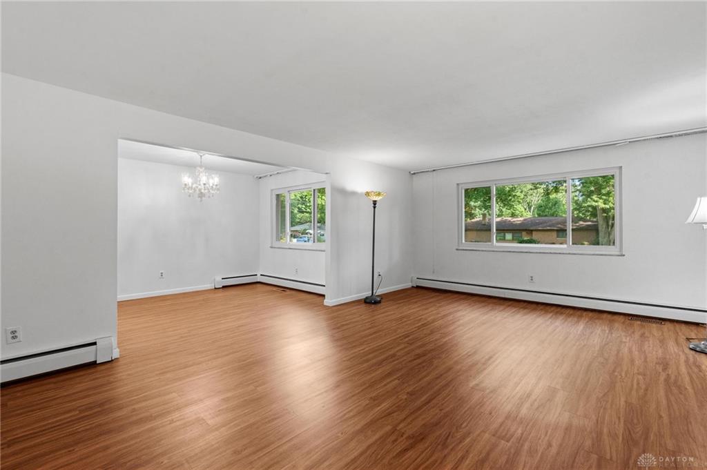 991 Stanwick Property Photo 7