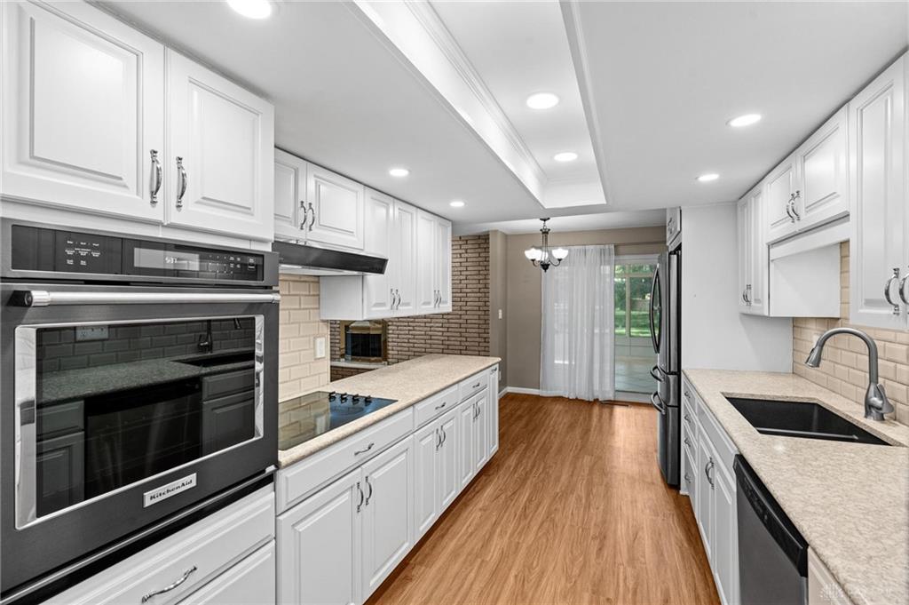 991 Stanwick Property Photo 10