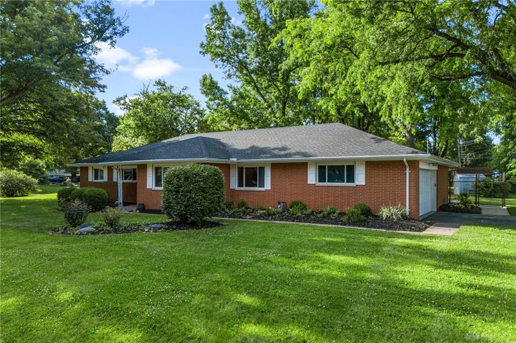 991 Stanwick Property Photo 35