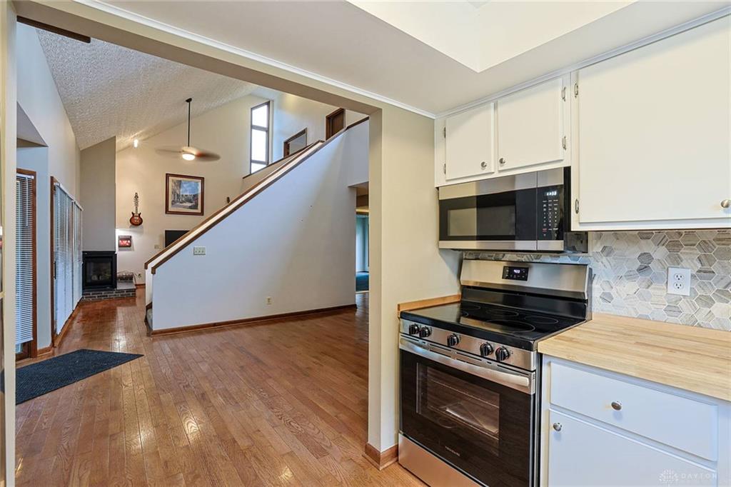 9040 S Normandy Property Photo 22