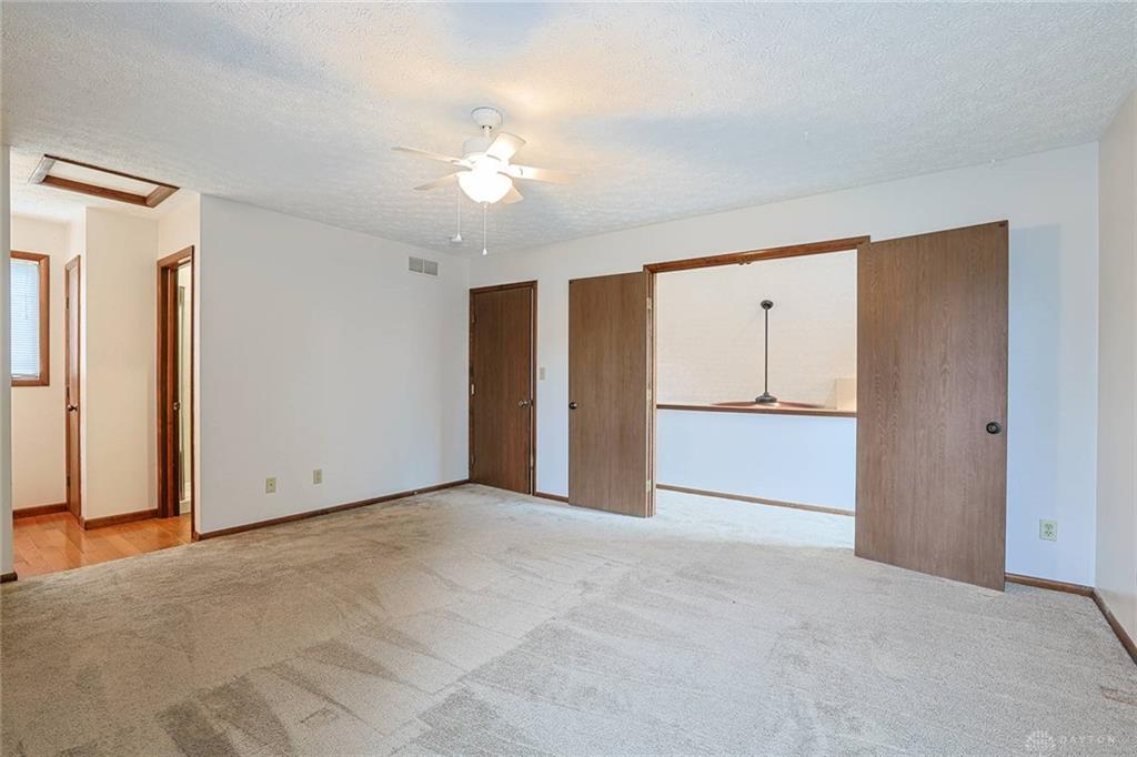 9040 S Normandy Property Photo 29