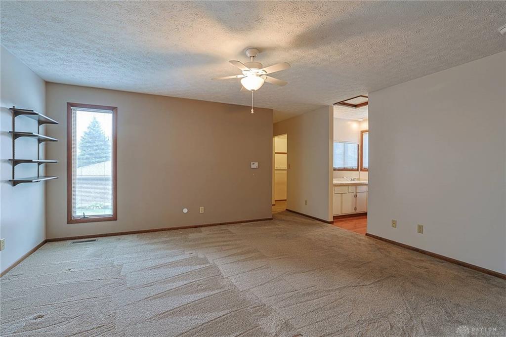 9040 S Normandy Property Photo 30