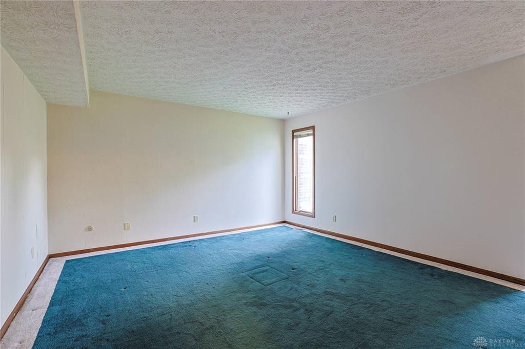 9040 S Normandy Property Photo 34