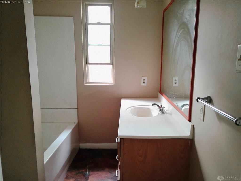 830 Manhattan Property Photo 14