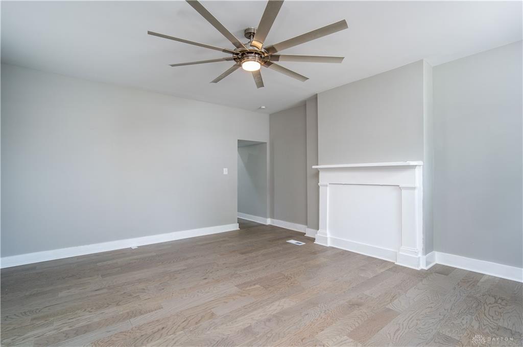 913 Charlotte Property Photo 11